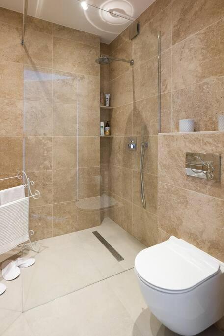 Charming Apartment In Perfect Location Cracovie Extérieur photo